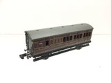 Graham Farish 671 N Gauge LMS Maroon 4 Wheel Coach