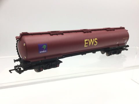 Hornby R6772 OO Gauge 100t Bogie Tank Wagon EWS