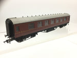 Hornby R4235 OO Gauge LMS Stanier Corr 3rd Coach M1668M