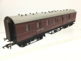 Hornby R4237A OO Gauge LMS Stanier Parcels Van M31040M
