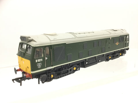 Bachmann 32-325DC OO Gauge BR Green Class 25 No D5211 (DCC SOUND)