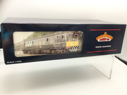 Bachmann 32-911 OO Gauge BR Green 3 Car Class 108 DMU (DCC SOUND)