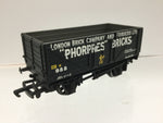 Bachmann 33-027 OO Gauge 7 Plank Wagon Phorpres Bricks