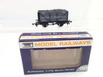 Dapol B696 OO Gauge 8 Plank Wagon Chatterley-Whitfield