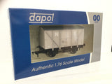 Dapol 4F-016-047 OO Gauge Banana Van NE 158621