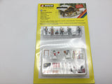Noch 16220 HO/OO Gauge Winter's Day Themed Figure Set