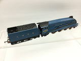 Hornby R077 OO Gauge LNER Blue A4 Class 4468 Mallard