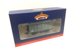 Bachmann 38-080C OO Gauge SR 12T 2+2 Planked Ventilated Van LMS Grey