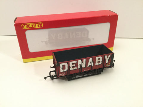 Hornby R6515 OO Gauge 9 Plank Wagon Denaby