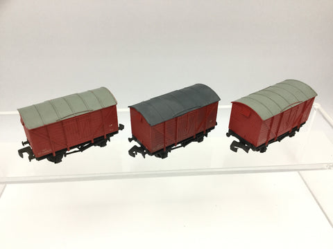 Hornby Dublo 4318 OO Gauge BR Red Vent Van DE545523 x3