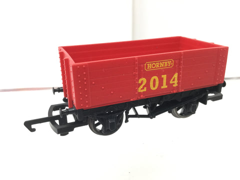 Hornby R6673 OO Gauge 2014 Hornby 7 Plank Open Wagon