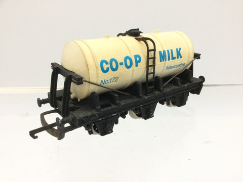 Wrenn W5086 OO Gauge 6 Wheel Milk Tank Co-op Milk