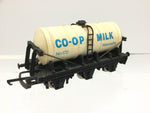Wrenn W5086 OO Gauge 6 Wheel Milk Tank Co-op Milk