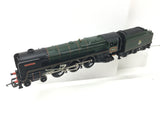 Hornby R033 OO Gauge BR Green 7MT 70028 Royal Star