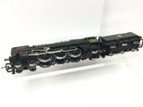 Hornby R033 OO Gauge BR Green 7MT 70028 Royal Star