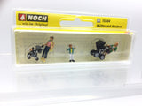 Noch 15584 HO/OO Gauge Mothers with Children and Buggies Figures
