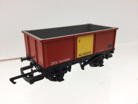 Hornby R6022 OO Gauge 27t Mineral Tippler Engineers ZKV B433698