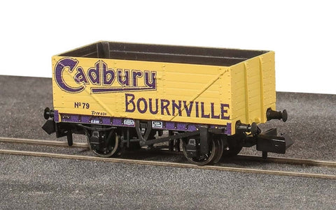 Peco NR-7015P N Gauge 7 Plank Open Wagon Cadbury's