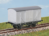 Parkside PC09A OO Gauge BR 10t Insulated Meat Van Kit