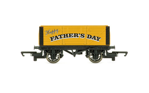 Hornby R60017 OO Gauge Father's Day Wagon