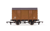 Hornby R60029 OO Gauge BR, 10T Quad Vent Meat Van - Era
