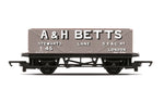 Hornby R60049 OO Gauge PO, A & H Betts, Plank Wagon - Era 2