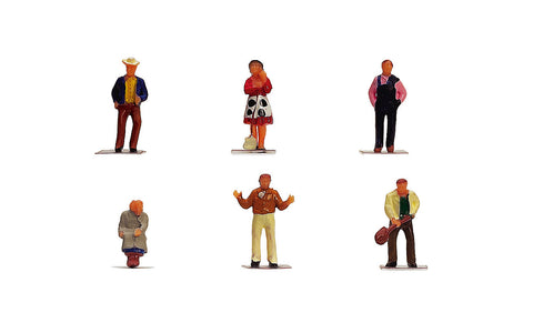 Hornby R7118 OO Gauge Farmers/Farming Figures