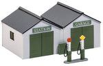 Wills SS12 OO Gauge Station Garage with Pumps Kit