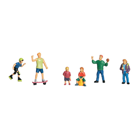 Woodland Scenics A1830 HO/OO Gauge Kids at Play Figures