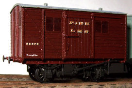 Cambrian C87 OO Gauge LMS 6/8ton Fish Van (D1885) Kit