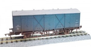 Dapol 4F-014-020 OO Gauge BR Blue Fruit D Van W38126 Weathered