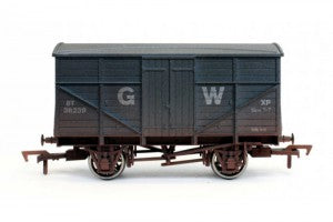 Dapol 4F-015-010 OO Gauge GWR Fruit Mex Wagon 38239 Weathered