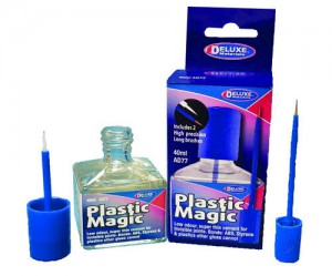 Deluxe Materials AD77 Plastic Magic Glue (40ml)