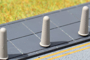 Gaugemaster GM463 OO Gauge Concrete Bollards 10pcs (Pre-Built)