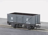 Peco NR-41E N Gauge LNER 7 Plank Wagon Grey