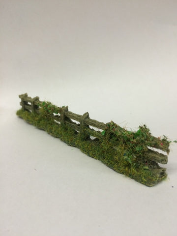 Javis PF7 OO Gauge Old Grey Weathered Fence with Foliage